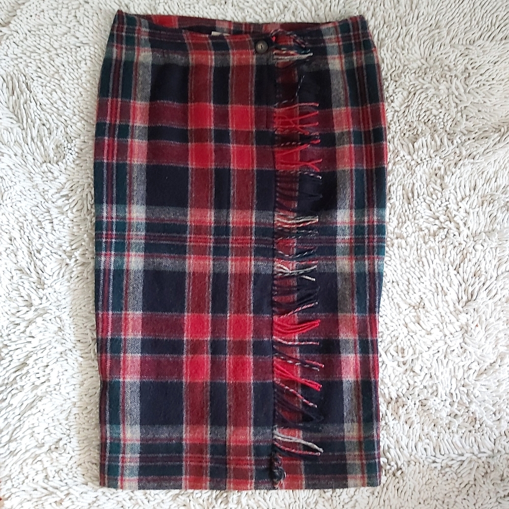 Eddie Bauer red & navy plaid fringe skirt